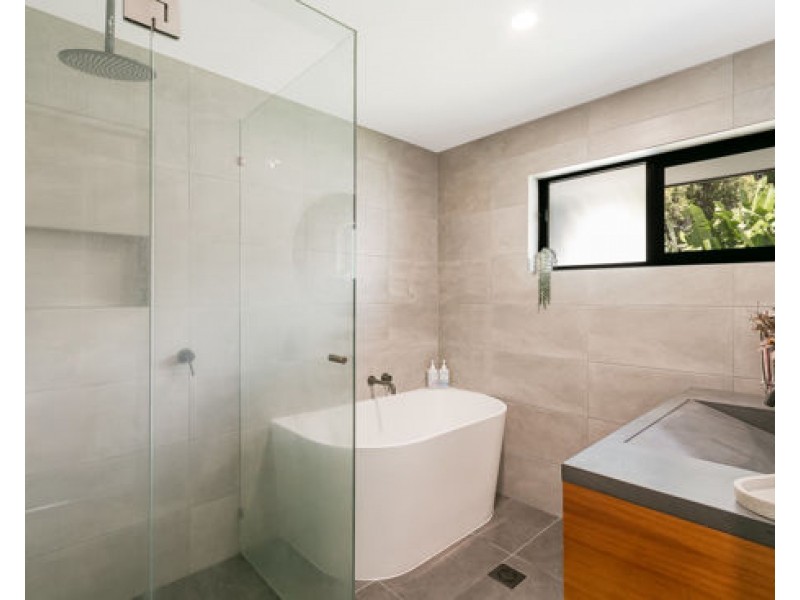 2/2 Red Bass Avenue, Tweed Heads West NSW 2485