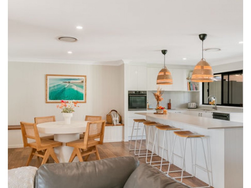 2/2 Red Bass Avenue, Tweed Heads West NSW 2485