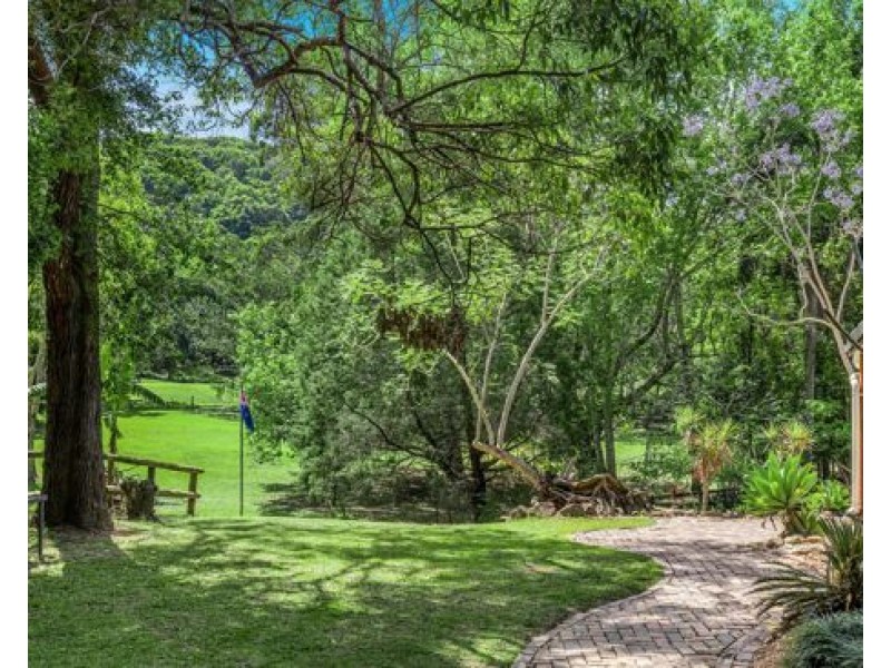 76 Green Valley Way, Piggabeen NSW 2486