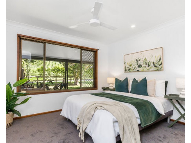 76 Green Valley Way, Piggabeen NSW 2486