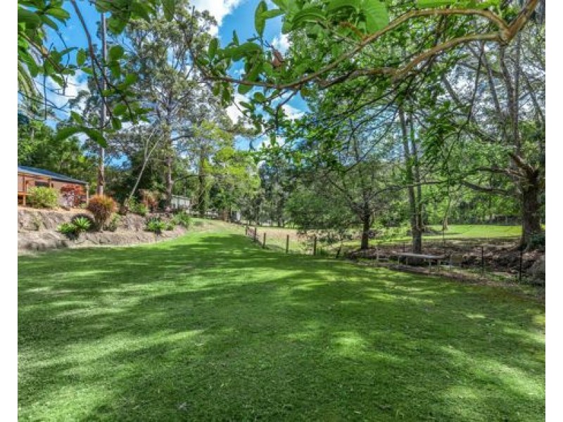 76 Green Valley Way, Piggabeen NSW 2486