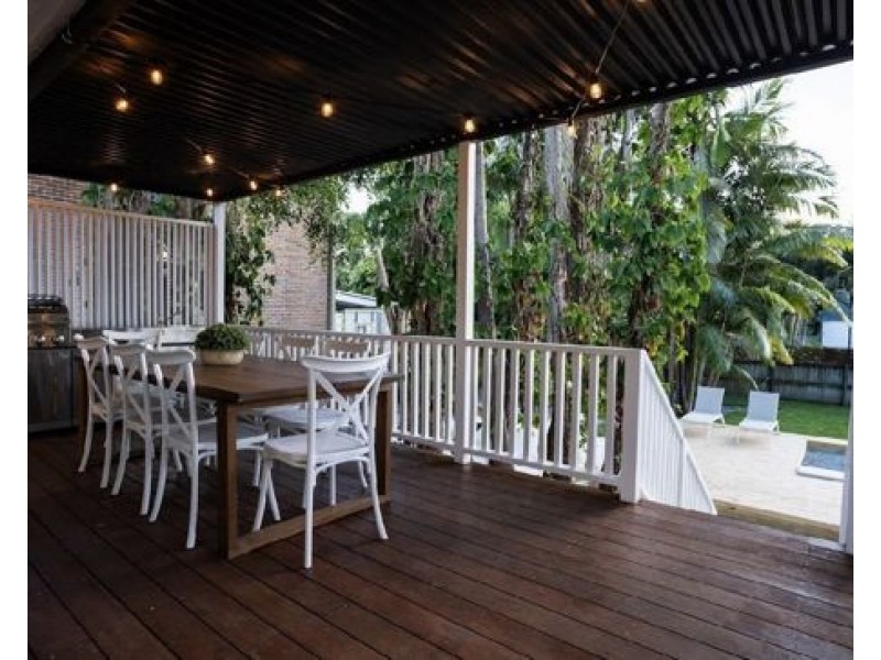 17 Boundary Street, Currumbin Waters QLD 4223