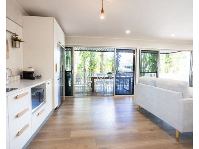 17 Boundary Street, Currumbin Waters QLD 4223