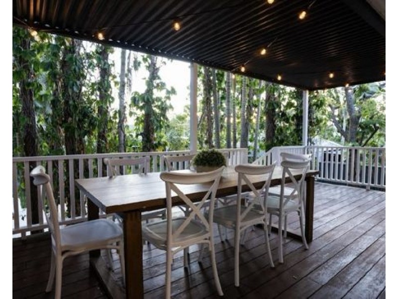 17 Boundary Street, Currumbin Waters QLD 4223
