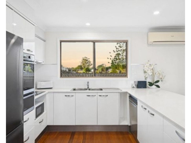 22 Sunset Boulevard, Tweed Heads West NSW 2485