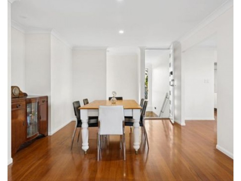 22 Sunset Boulevard, Tweed Heads West NSW 2485