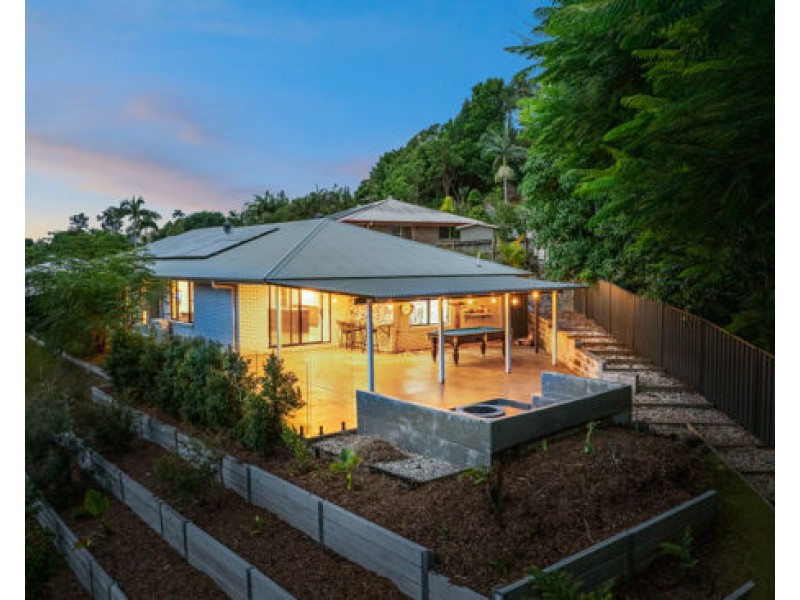 4 Donegal Court, Banora Point NSW 2486