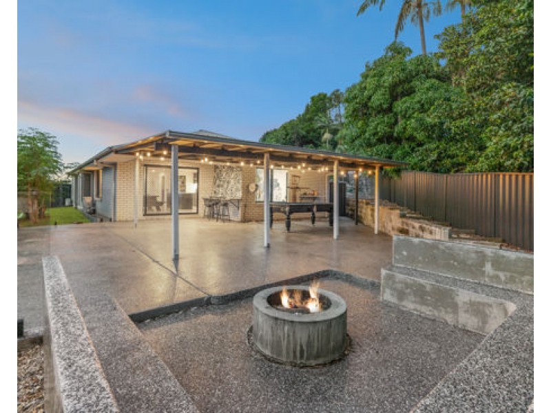 4 Donegal Court, Banora Point NSW 2486