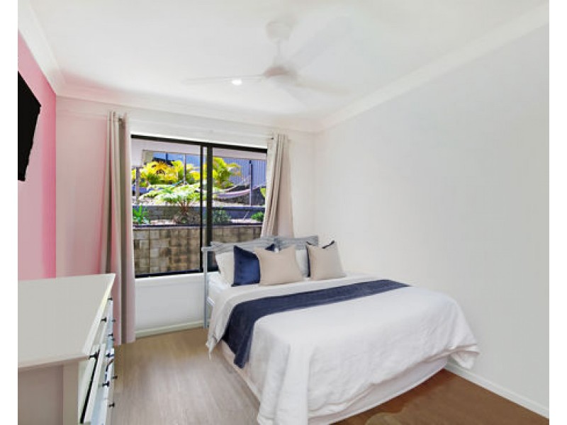 4 Donegal Court, Banora Point NSW 2486