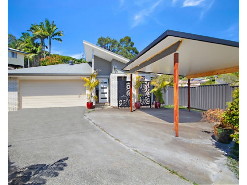 4 Donegal Court, Banora Point NSW 2486