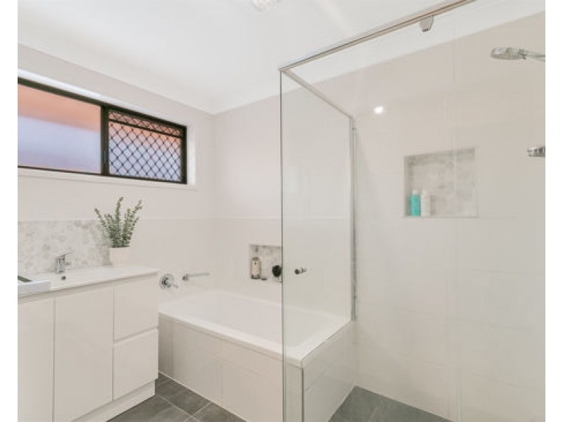 1/100 Sunset Boulevard, Tweed Heads West NSW 2485
