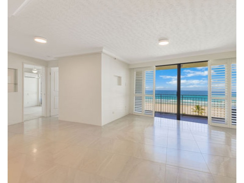 8b/973 Gold Coast Highway, Palm Beach QLD 4221
