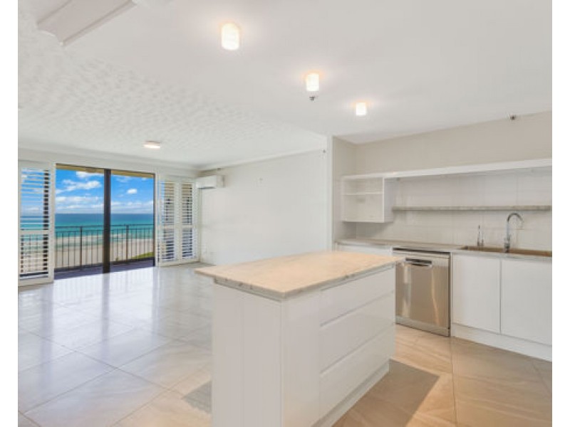 8b/973 Gold Coast Highway, Palm Beach QLD 4221