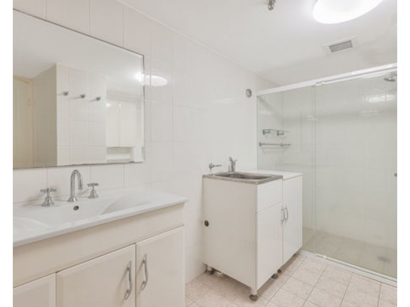 8b/973 Gold Coast Highway, Palm Beach QLD 4221