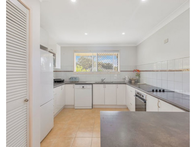 29 Blundell Boulevard, Tweed Heads South NSW 2486