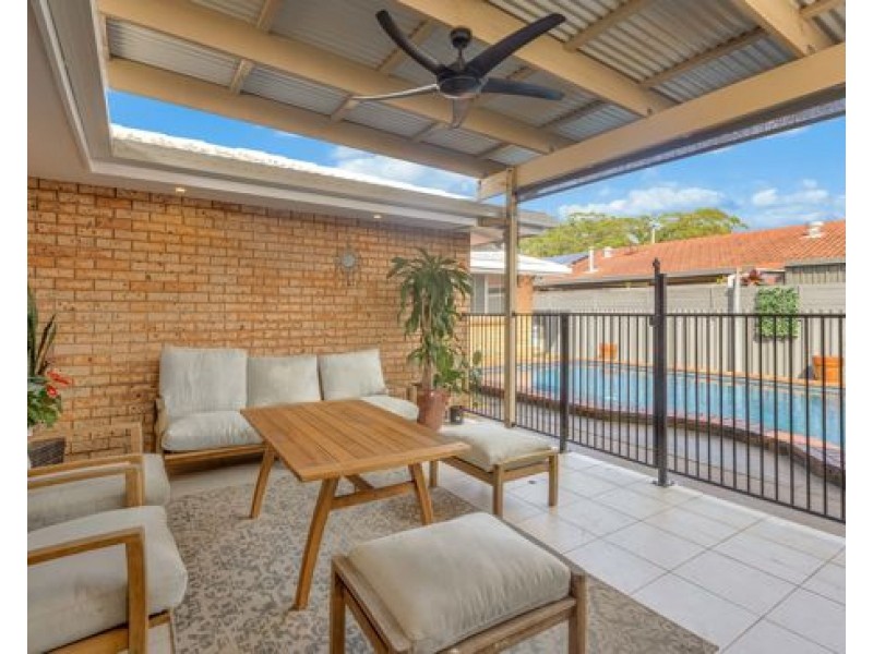 29 Blundell Boulevard, Tweed Heads South NSW 2486