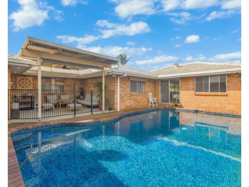 29 Blundell Boulevard, Tweed Heads South NSW 2486