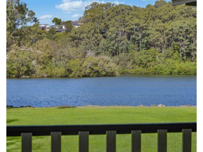 103 Sunset Boulevard, Tweed Heads West NSW 2485