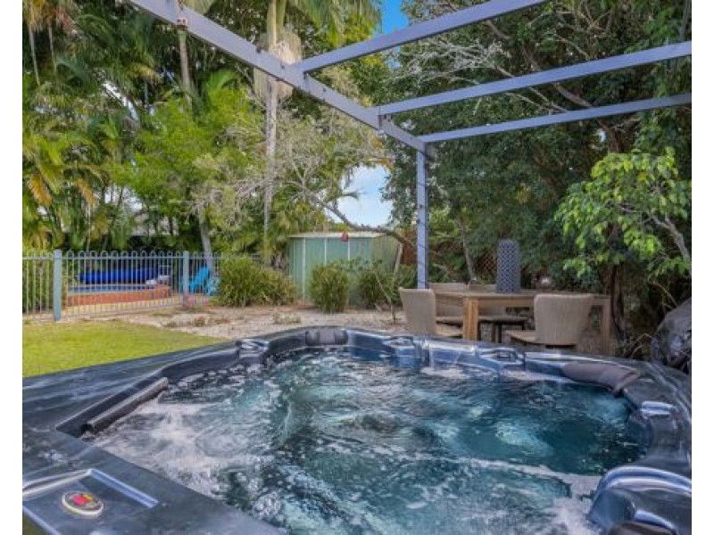 48 Sunset Boulevarde, Tweed Heads West NSW 2485