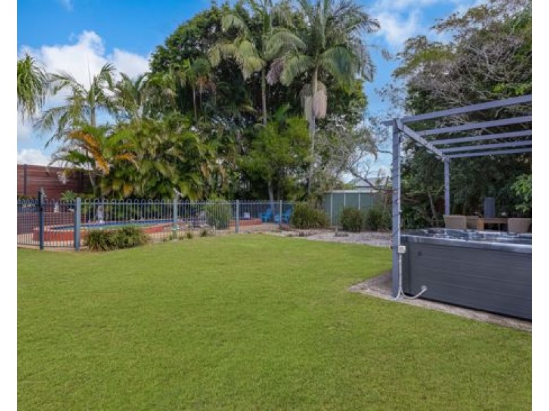 48 Sunset Boulevarde, Tweed Heads West NSW 2485