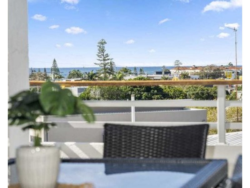 2/16 Singh Street, Tugun QLD 4224