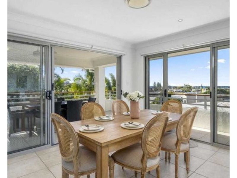 2/16 Singh Street, Tugun QLD 4224