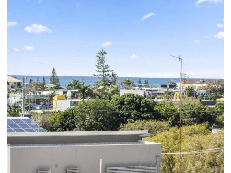 2/16 Singh Street, Tugun QLD 4224