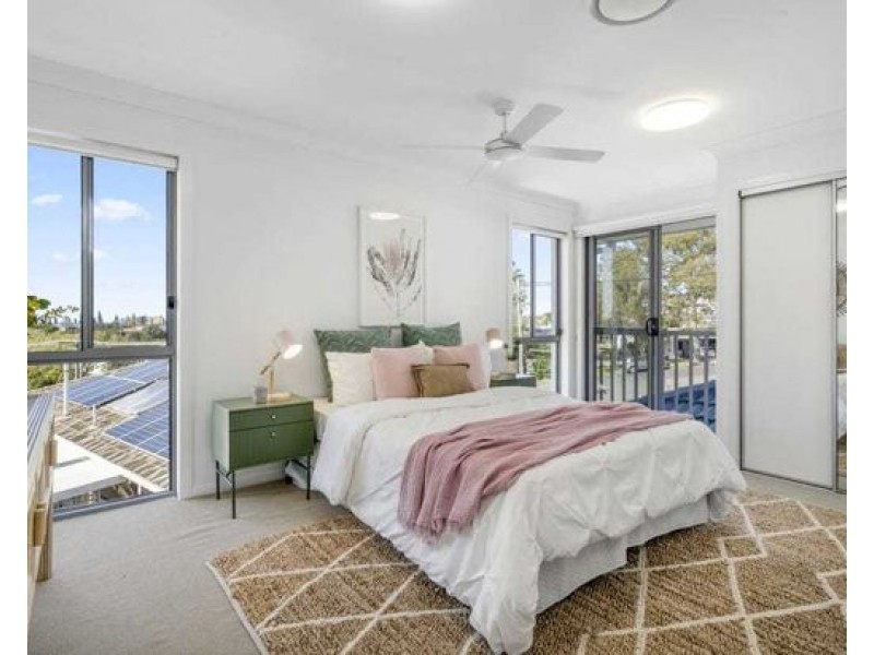 2/16 Singh Street, Tugun QLD 4224