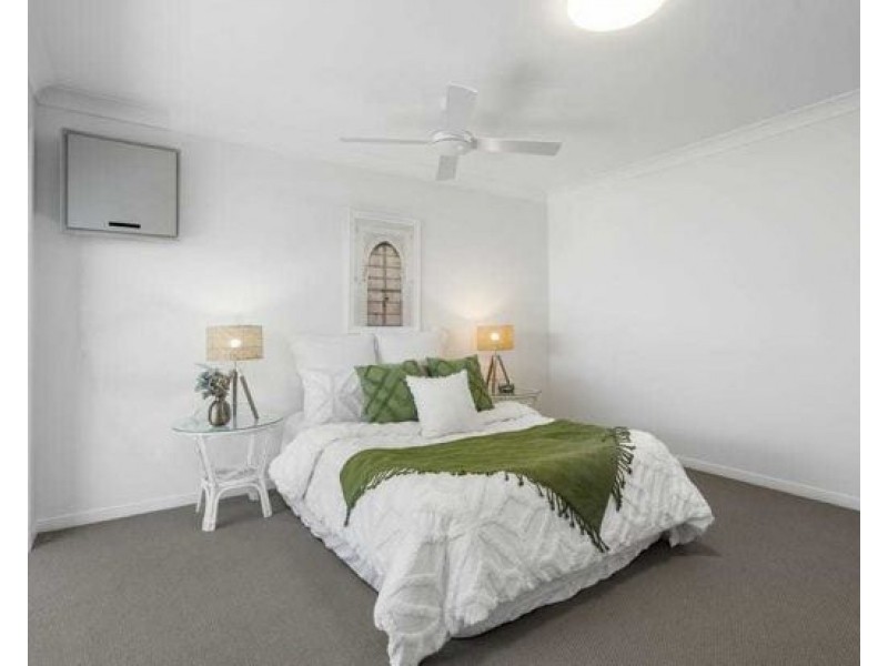 2/16 Singh Street, Tugun QLD 4224