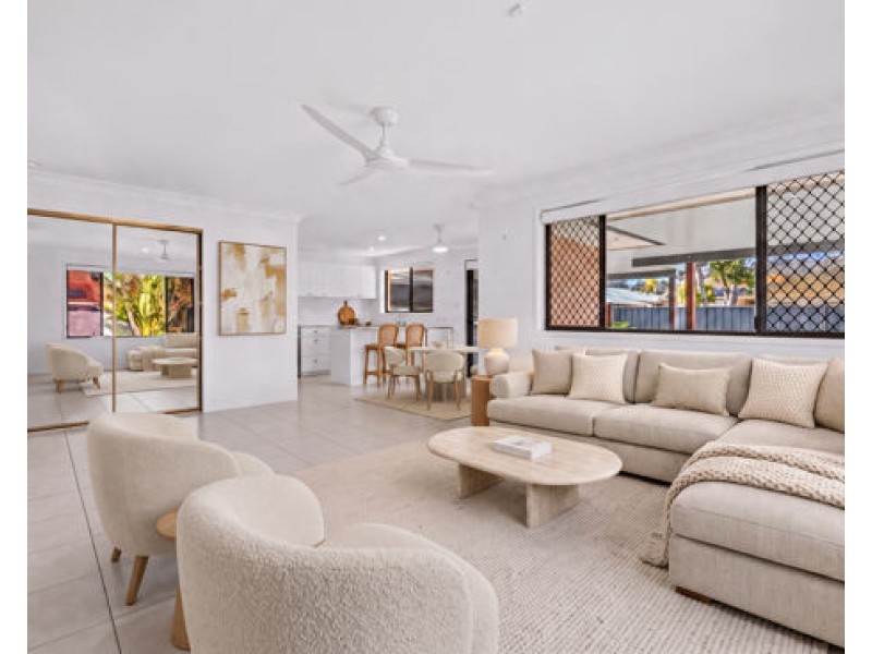 1/100 Sunset Boulevard, Tweed Heads West NSW 2485
