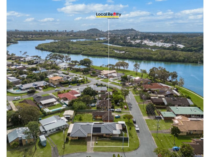 1/100 Sunset Boulevard, Tweed Heads West NSW 2485
