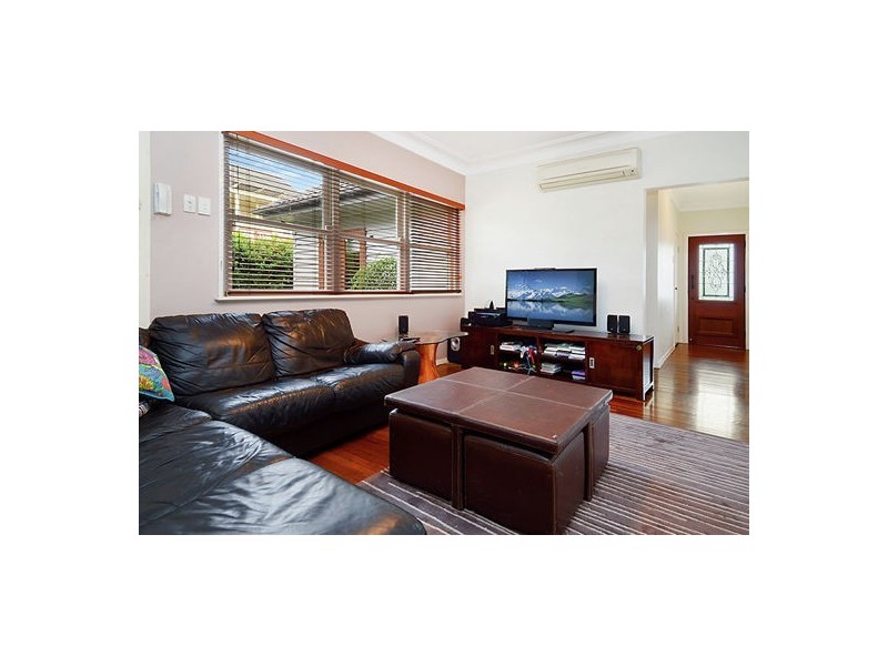 76 Layard Street, Holland Park QLD 4121