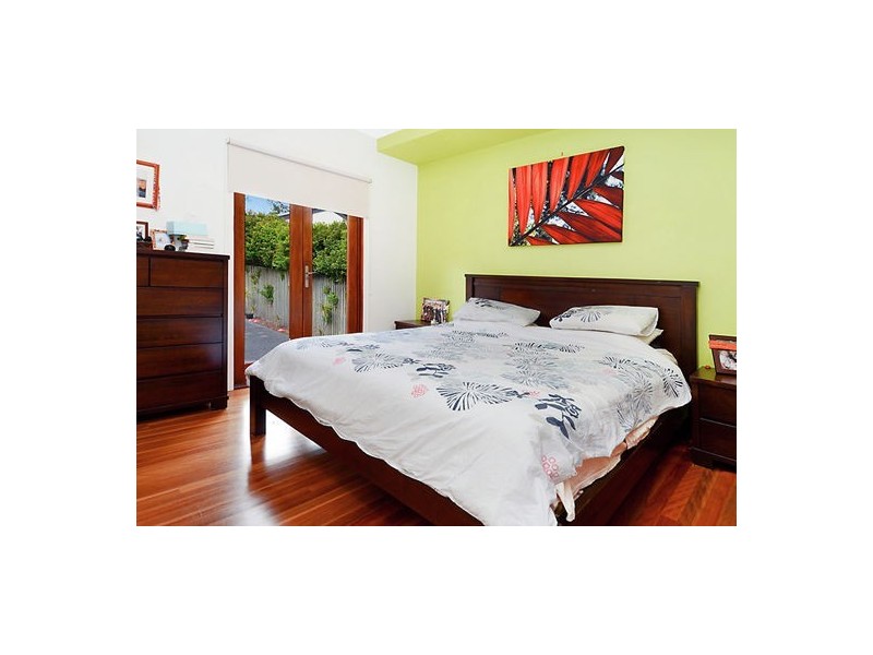 76 Layard Street, Holland Park QLD 4121