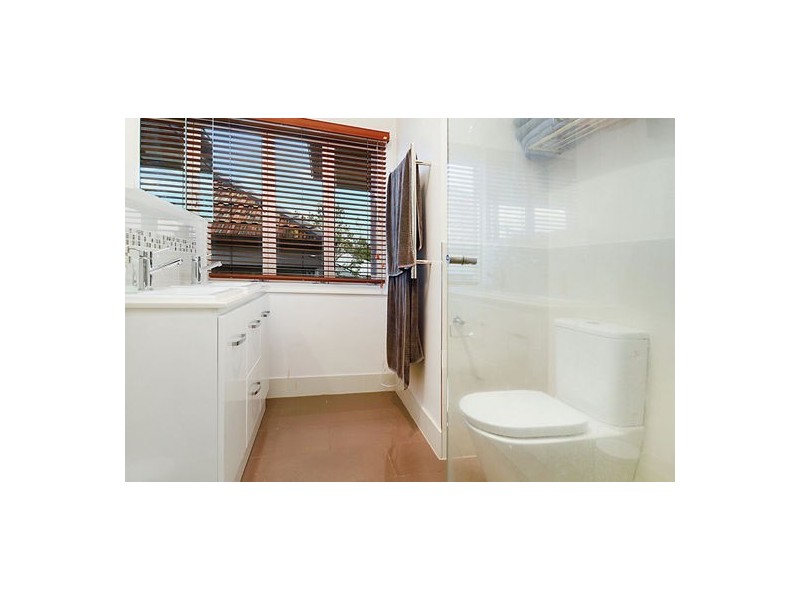 76 Layard Street, Holland Park QLD 4121