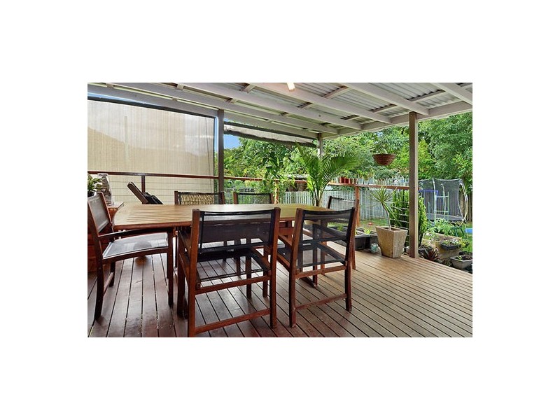 76 Layard Street, Holland Park QLD 4121