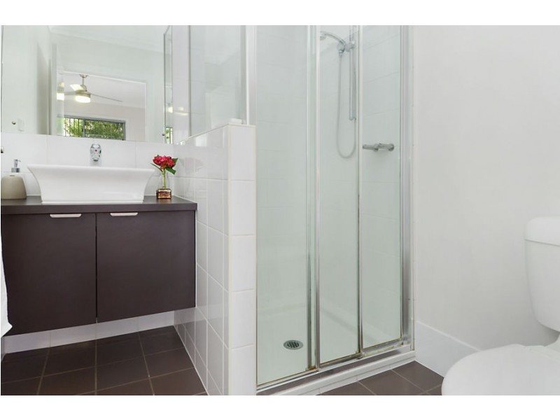 1/12 Gustavson Street, Annerley QLD 4103