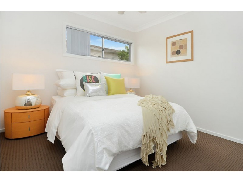 1/12 Gustavson Street, Annerley QLD 4103