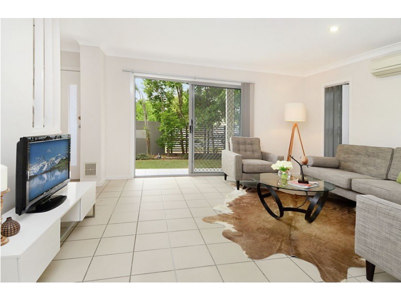 1/12 Gustavson Street, Annerley QLD 4103