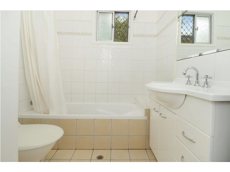 221 Stanley Road, Carina QLD 4152