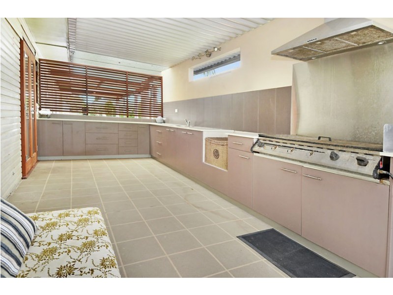 221 Stanley Road, Carina QLD 4152