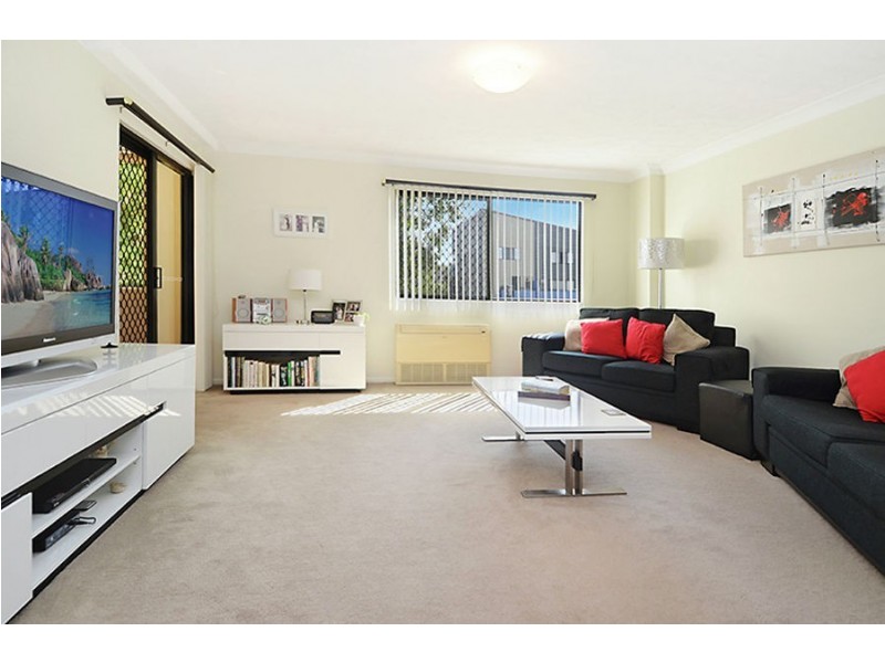9 / 2200 Logan Road, Upper Mount Gravatt QLD 4122