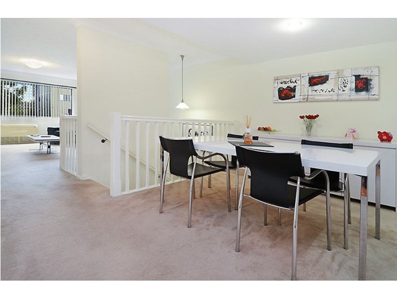 9 / 2200 Logan Road, Upper Mount Gravatt QLD 4122