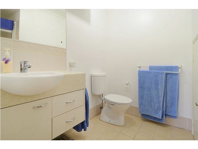 9 / 2200 Logan Road, Upper Mount Gravatt QLD 4122