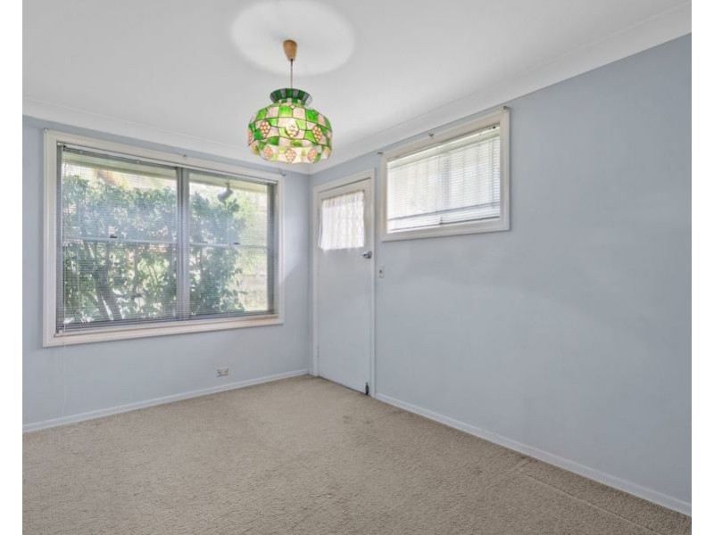 1 Wilbur St, Holland Park QLD 4121