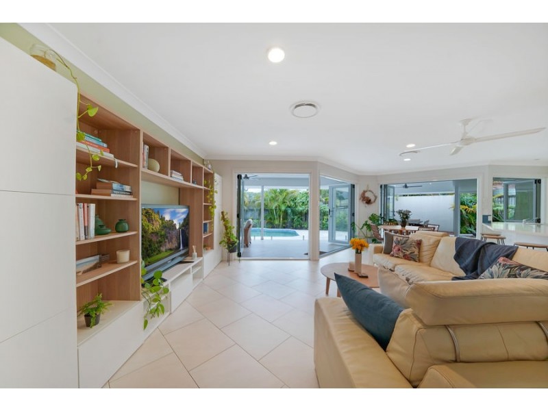 19 Turnberry Place, Carindale QLD 4152