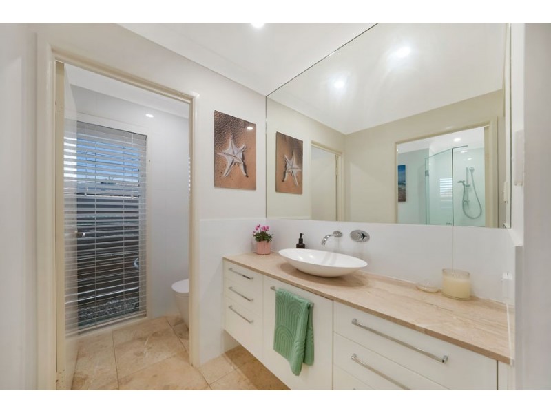 19 Turnberry Place, Carindale QLD 4152