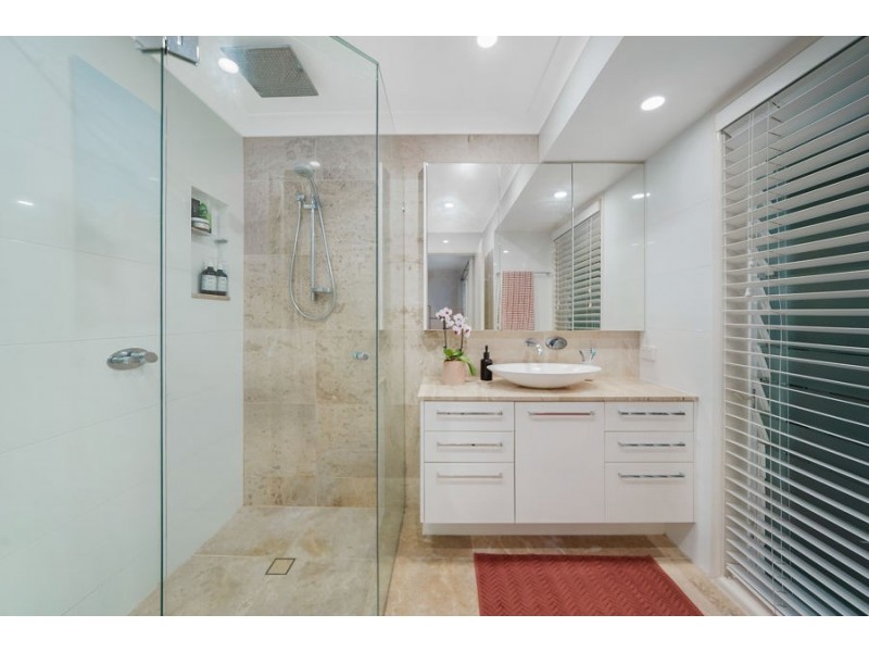 19 Turnberry Place, Carindale QLD 4152