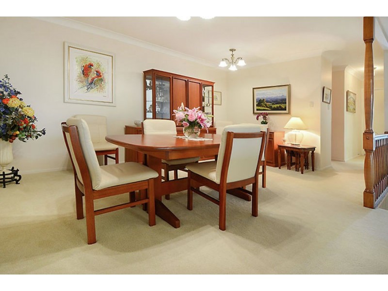 5 Kneale Street, Holland Park West QLD 4121