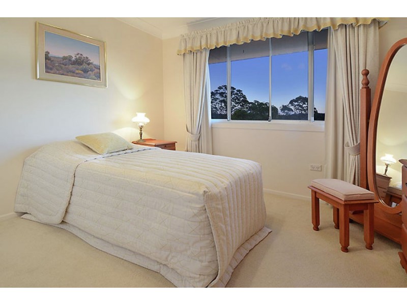 5 Kneale Street, Holland Park West QLD 4121