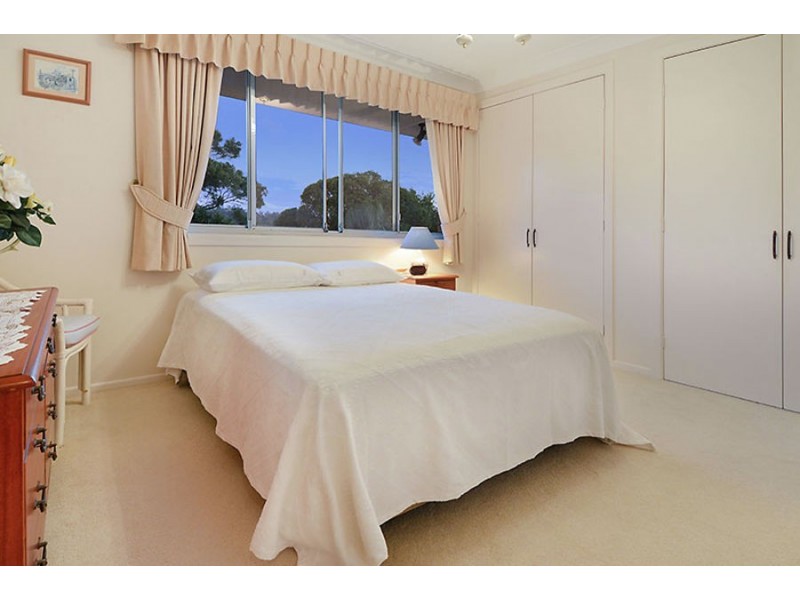 5 Kneale Street, Holland Park West QLD 4121